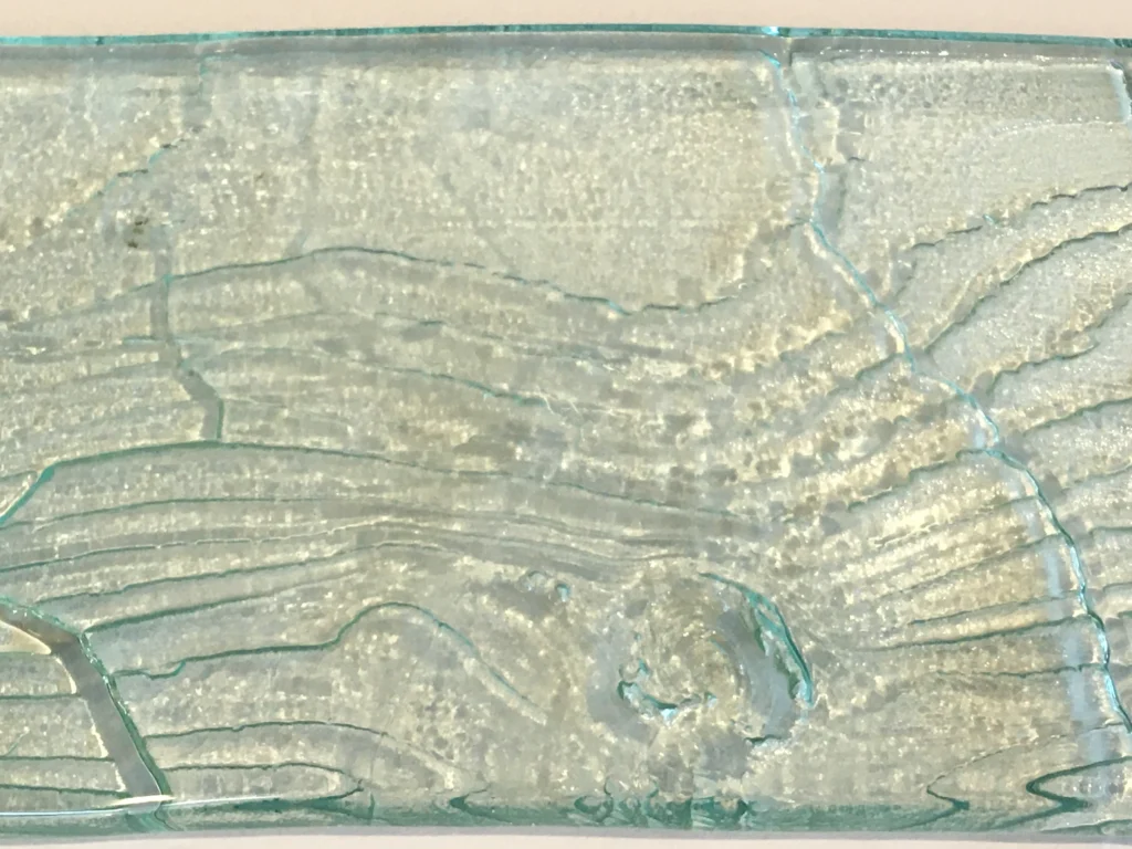 Houtstructuur in gesmolten glas